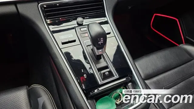 PORSCHE PANAMERA 2020 — 92 076 км, Корея — под ключ — фото 9