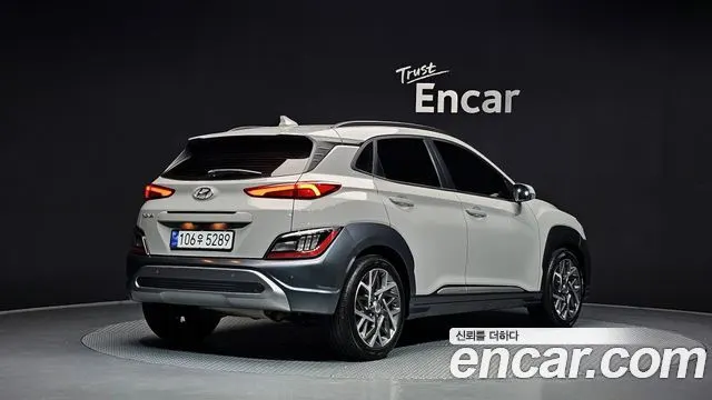 HYUNDAI KONA HYBRID 2023 — 39 323 км, серебристо-серый, Корея — под ключ — фото 2