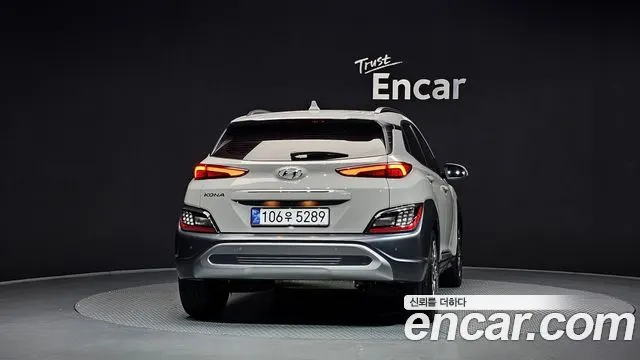 HYUNDAI KONA HYBRID 2023 — 39 323 км, серебристо-серый, Корея — под ключ — фото 4