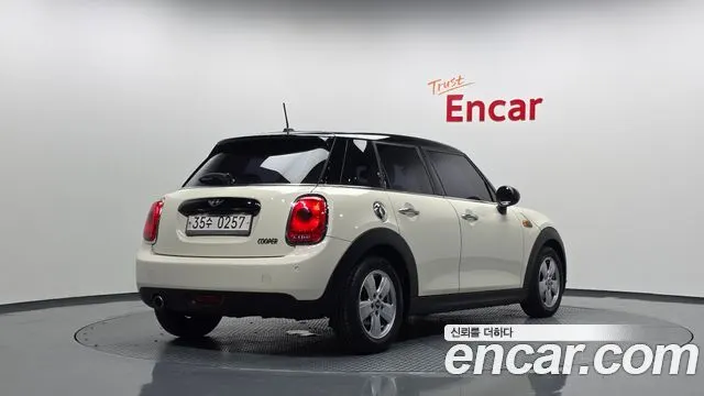 MINI COOPER 2016 — 88 937 км, белый-перламутр, Корея — под ключ — фото 2