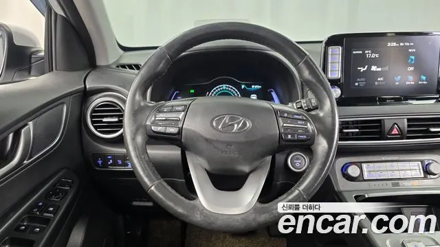 HYUNDAI KONA ELECTRIC 2019 — 152 720 км, белый, Корея — под ключ — фото 12