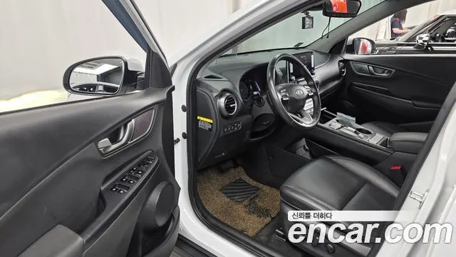 HYUNDAI KONA ELECTRIC 2019 — 152 720 км, белый, Корея — под ключ — фото 10