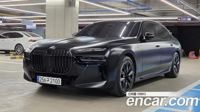 BMW 7 SERIES 2025