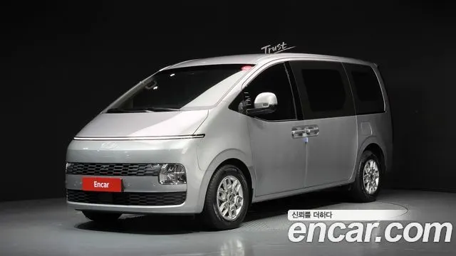 HYUNDAI STARIA 2026