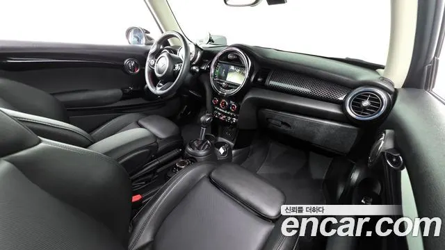 MINI COOPER S 2019 — 59 802 км, серебристо-серый, Корея — под ключ — фото 7