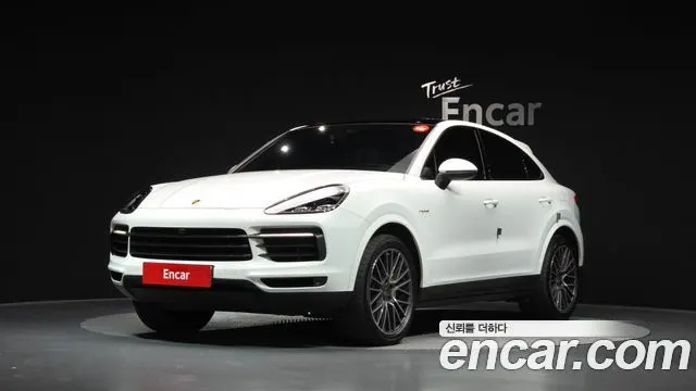PORSCHE CAYENNE 2020