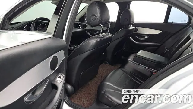 MERCEDES-BENZ C-CLASS W205 2017 — 94 344 км, серебристо-серый, Корея — под ключ — фото 11