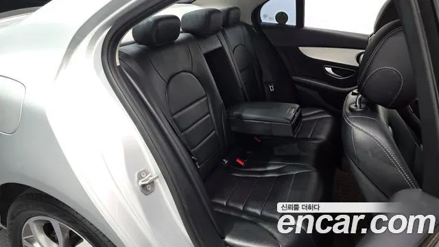 MERCEDES-BENZ C-CLASS W205 2017 — 94 344 км, серебристо-серый, Корея — под ключ — фото 12