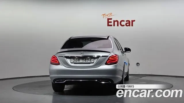 MERCEDES-BENZ C-CLASS W205 2017 — 94 344 км, серебристо-серый, Корея — под ключ — фото 4