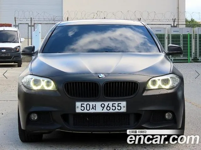 BMW 5 SERIES 2012 — 308 856 км, чёрный, Корея — под ключ — фото 2