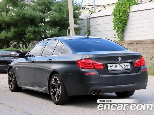 BMW 5 SERIES 2012 — 308 856 км, чёрный, Корея — под ключ — фото 3