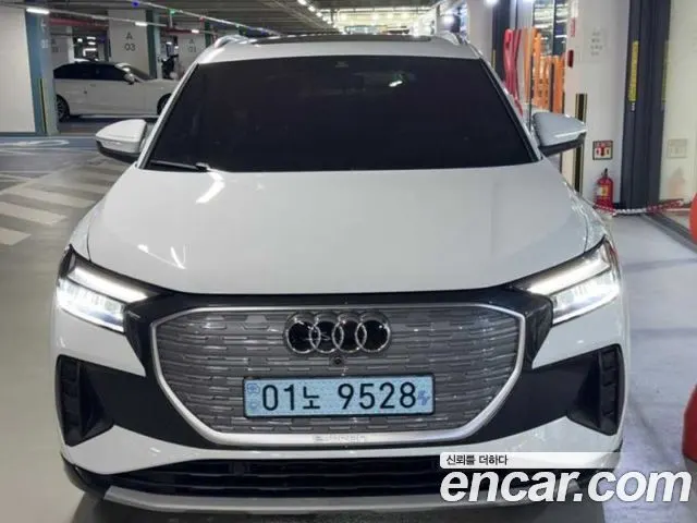 AUDI Q4 E-TRON 2025 — 18 070 км, белый, Корея — под ключ — фото 1