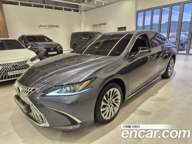 LEXUS ES300H 2026