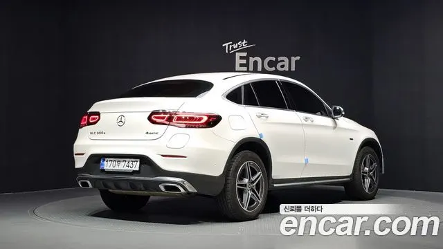 MERCEDES-BENZ GLC-CLASS X253 2021 — 132 153 км, белый, Корея — под ключ — фото 2