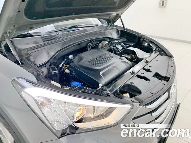 HYUNDAI SANTA FE 2015 — 143 312 км, серебристо-серый, Корея — под ключ — фото 8