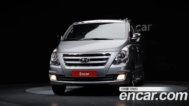 HYUNDAI GRAND STAREX 2017 — 123 873 км, серебристый, Корея — под ключ — фото 3