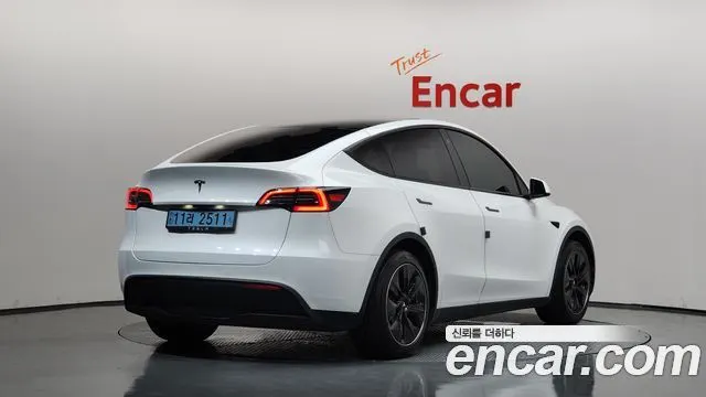 TESLA MODEL Y 2021