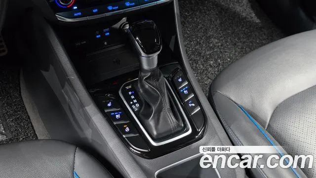 HYUNDAI IONIQ HYBRID 2019 — 154 093 км, белый, Корея — под ключ — фото 9