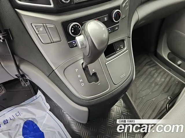HYUNDAI GRAND STAREX 2021 — 153 693 км, серебристый, Корея — под ключ — фото 7