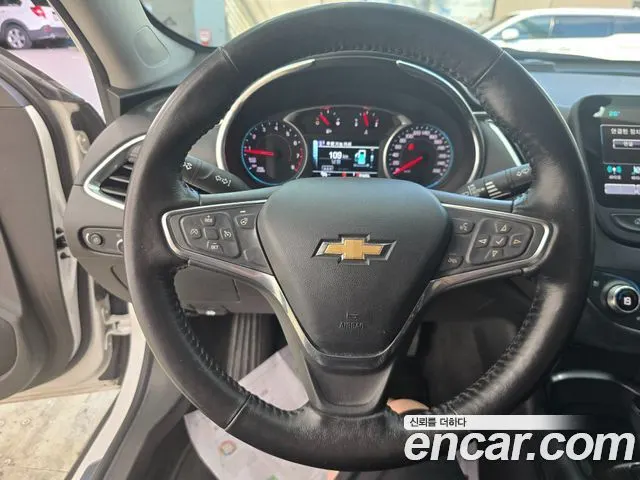 CHEVROLET MALIBU 2018 — 82 488 км, белый-перламутр, Корея — под ключ — фото 8