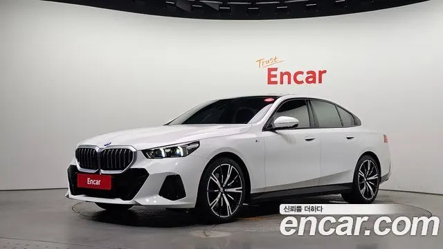 BMW 5 SERIES 2024