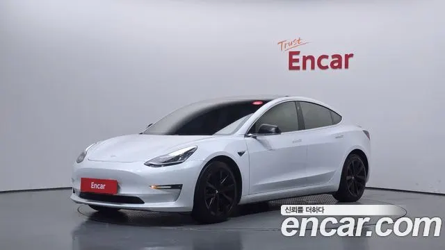 TESLA MODEL 3 2020