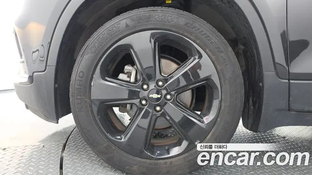 CHEVROLET TRAX 2017 — 98 530 км, чёрный, Корея — под ключ — фото 5