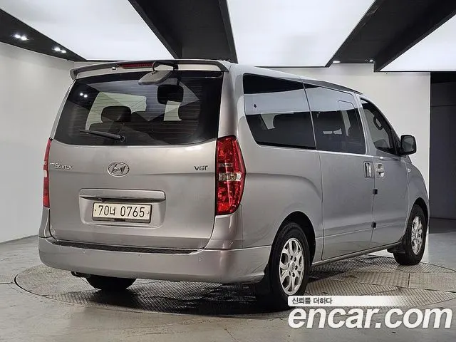 HYUNDAI GRAND STAREX 2015 — 195 395 км, серебристый, Корея — под ключ — фото 4
