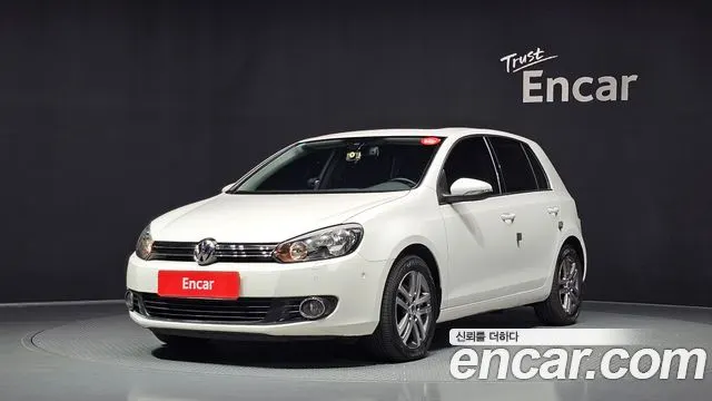 VOLKSWAGEN GOLF 2010