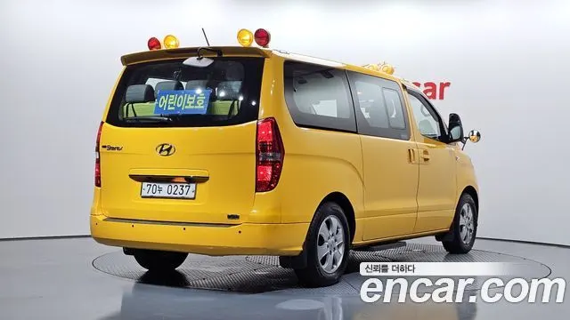 HYUNDAI GRAND STAREX 2019 — 153 357 км, жёлтый, Корея — под ключ — фото 2