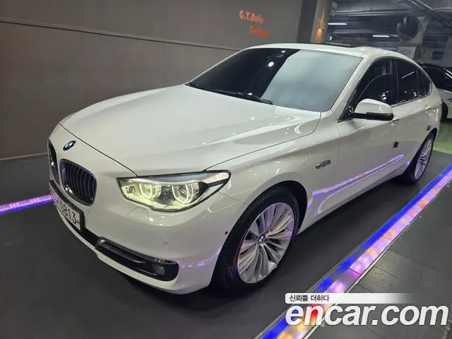 BMW 5 SERIES GT 2016 — 181 946 км, белый, Корея — под ключ — фото 1