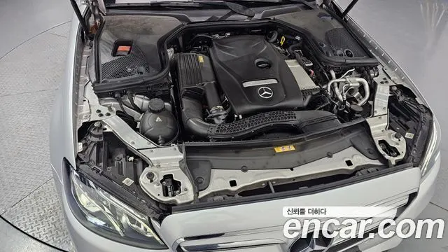 MERCEDES-BENZ E-CLASS W213 2017 — 102 105 км, серебристый, Корея — под ключ — фото 6
