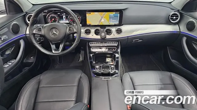 MERCEDES-BENZ E-CLASS W213 2017 — 102 105 км, серебристый, Корея — под ключ — фото 7