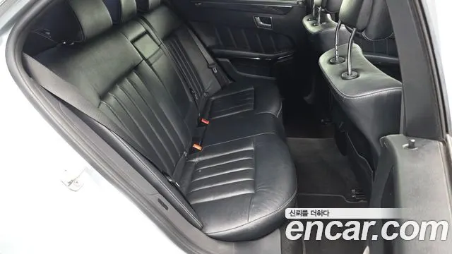 MERCEDES-BENZ E-CLASS W212 2016 — 138 964 км, серебристый, Корея — под ключ — фото 12
