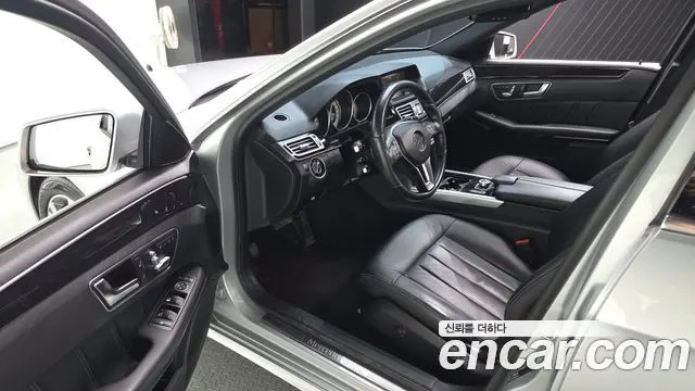 MERCEDES-BENZ E-CLASS W212 2016 — 138 964 км, серебристый, Корея — под ключ — фото 10