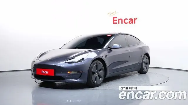 TESLA MODEL 3 2021