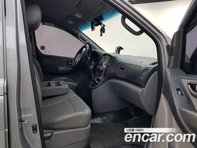 HYUNDAI GRAND STAREX 2012 — 197 471 км, серебристый, Корея — под ключ — фото 5