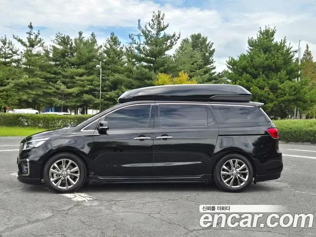 KIA CARNIVAL 2019 — 47 122 км, чёрный, Корея — под ключ — фото 4