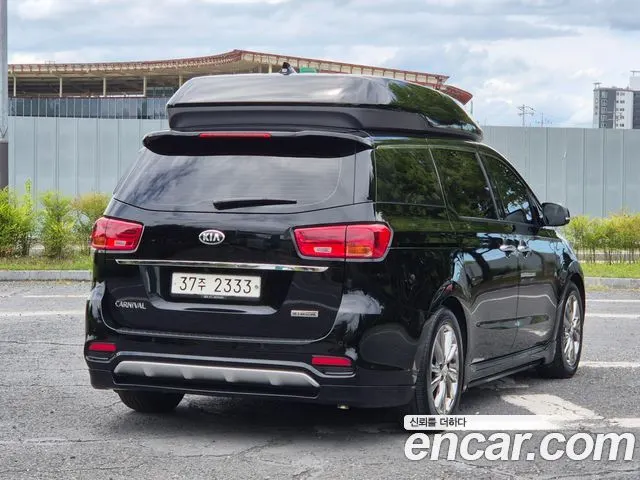KIA CARNIVAL 2019 — 47 122 км, чёрный, Корея — под ключ — фото 6