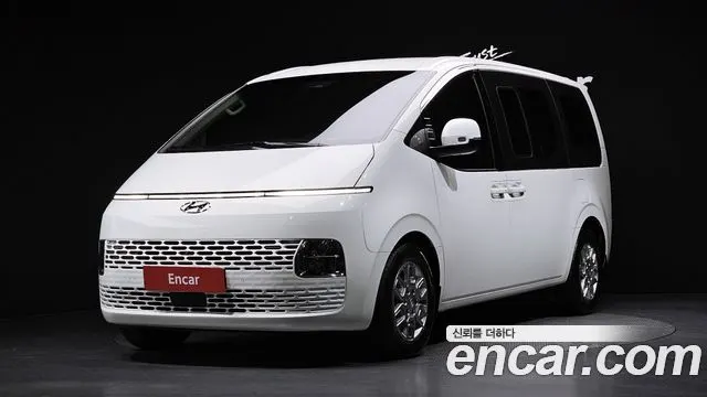 HYUNDAI STARIA 2022