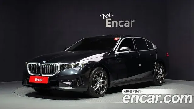 BMW 5 SERIES 2025