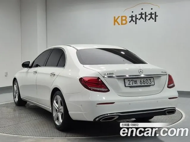 MERCEDES-BENZ E-CLASS W213 2018 — 114 910 км, белый, Корея — под ключ — фото 4