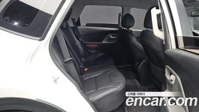 KIA NIRO PLUS 2023 — 169 822 км, белый, Корея — под ключ — фото 11
