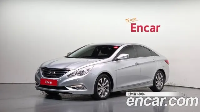 HYUNDAI SONATA THE BRILLIANT 2013 — 87 449 км, серебристый, Корея — под ключ — фото 1