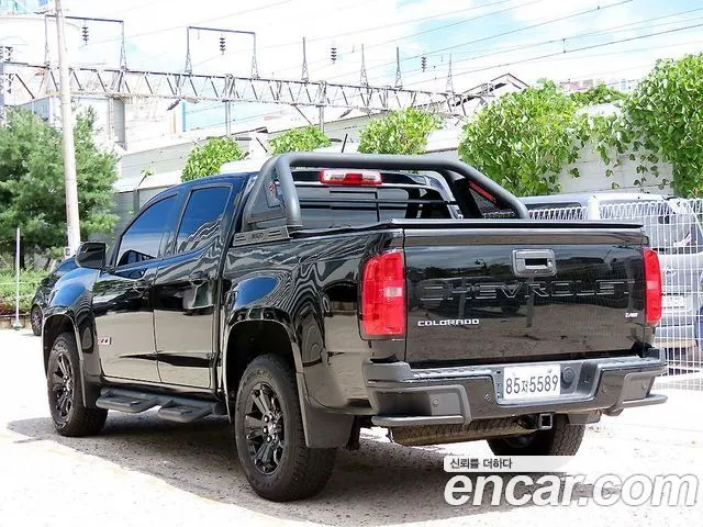 CHEVROLET REAL NEW COLORADO 2021 — 66 844 км, чёрный, Корея — под ключ — фото 3