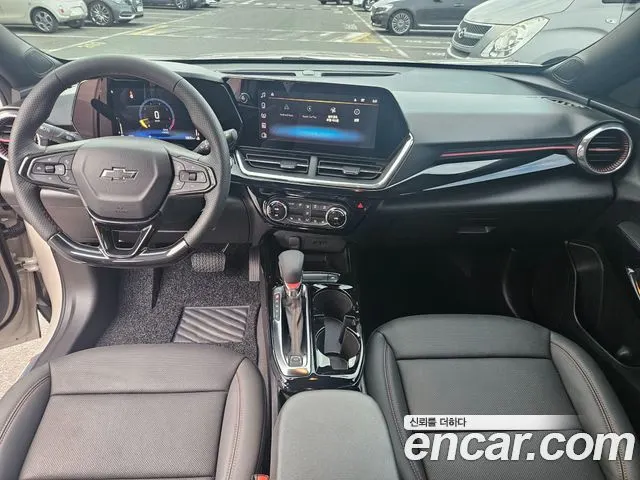 CHEVROLET TRAX CROSSOVER 2026 — 5 904 км, белый-перламутр, Корея — под ключ — фото 7