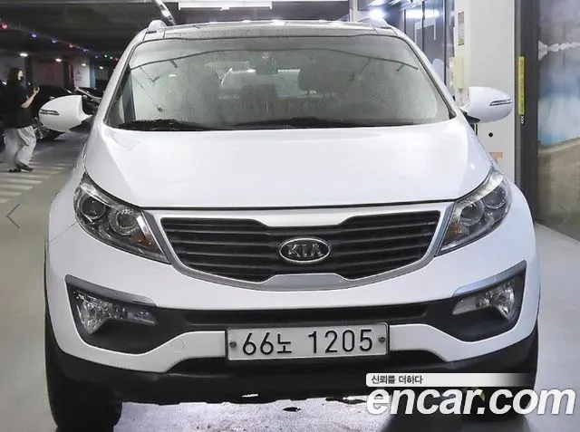 KIA SPORTAGE R 2012 — 152 003 км, белый, Корея — под ключ — фото 2
