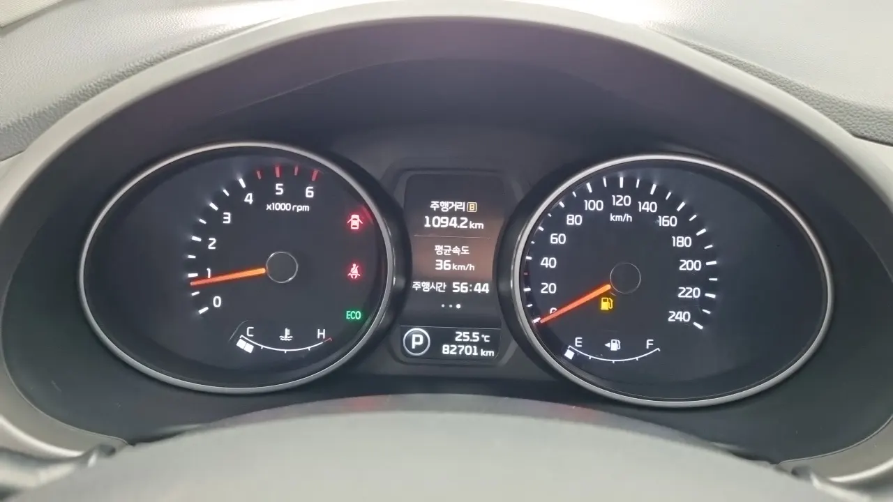 KIA SPORTAGE R 2014 — 82 701 км, белый, Корея — под ключ — фото 8