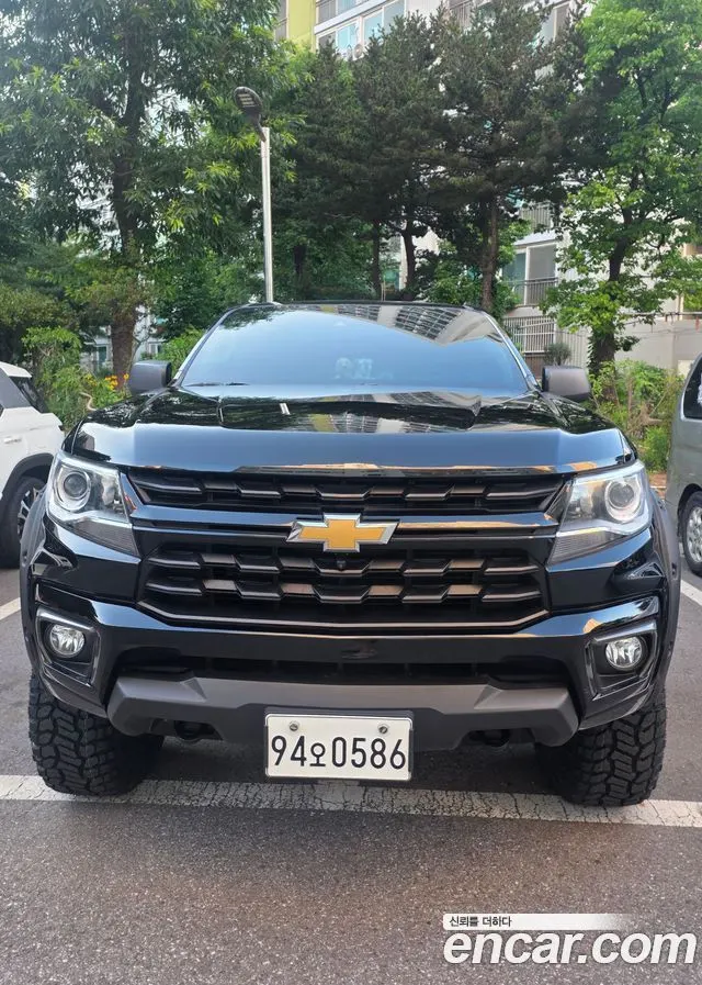 CHEVROLET REAL NEW COLORADO 2022 — 44 200 км, чёрный, Корея — под ключ — фото 3