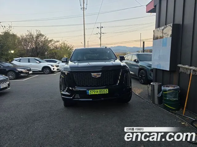 CADILLAC ESCALADE 2025 — 12 300 км, чёрный, Корея — под ключ — фото 4